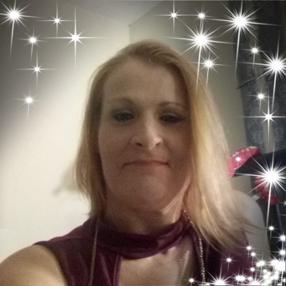 Meet your Posher, Gena